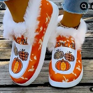 Okay Guys, Talk About Cute!  These Are Sweet!! Fall Slippers Are Here! Size 8